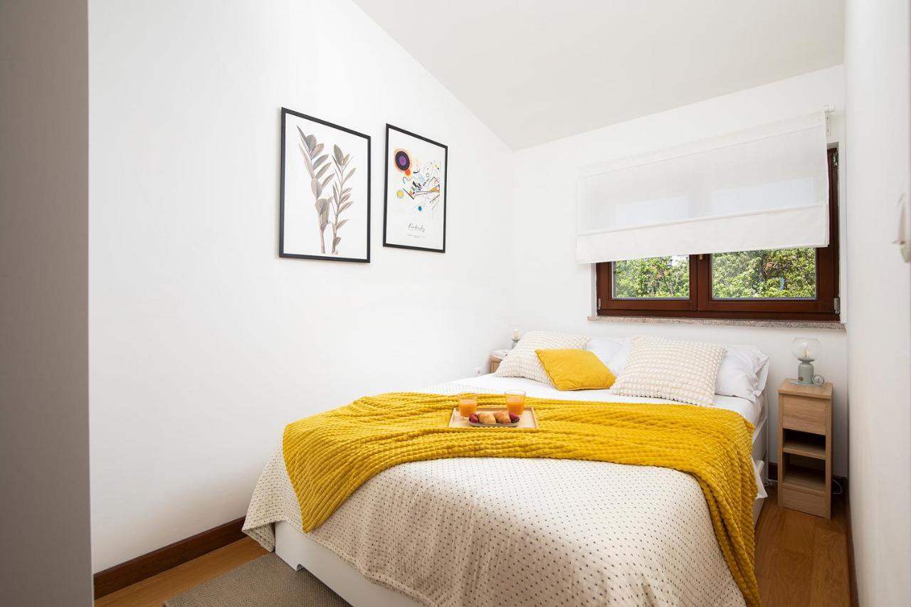 Cesare Apartment, With Swimming Pool And Sea View Liznjan Bagian luar foto
